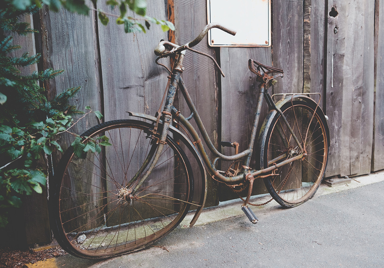 old-rusted-bicycle_small.jpg